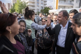 Mersin'de CHP'nin Katalizörü: Belediye Başkanı Vahap Seçer