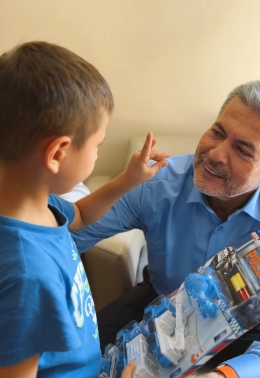 Levent Uysal, Vatandaşların Evine Konuk Oluyor