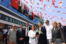 MHP'nin Mersin'de İ;lk Kadın İlçe Başkanı Kıvanç Derya Oldu