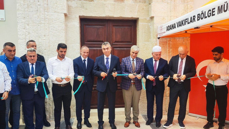 Tarsus’ta Küçük Minare Melik Tahir Camii İbadete yeniden açıldı