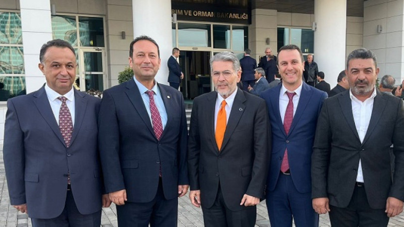 Borsa Başkanı Teke ve Yönetimi Milletvekili Uysal'ı Ziyaret Etti