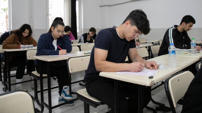 MERSİN BÜYÜKŞEHİR’DEN YKS ÖNCESİ ÖĞRENCİLERE PSİKOLOJİK VE AKADEMİK DESTEK