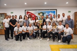 Şampiyon Basketçilerden Başkan Seçer'e Doğum Günü Sürprizi