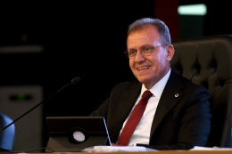 Başkan Seçer Sert Konuştu: Millet Bahçesi Öğretmenevi'nin İşi mi