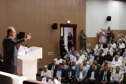 Yeni Yüzyılda Ekonomi Paneline Yoğun İlgi