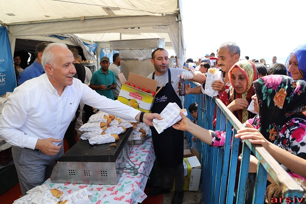 Akdeniz'i 4. Karaduvar Balık Festivali Heyacanı Sardı