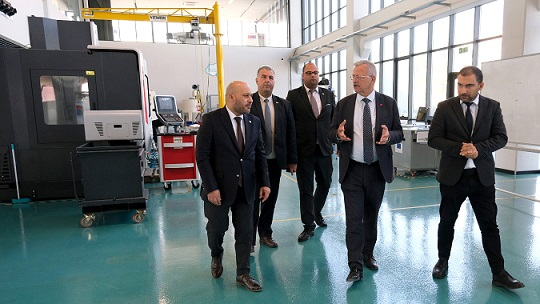 KKTC Mersin Konsolosu Özgür Ezel, MTOSB’yi ziyaret etti