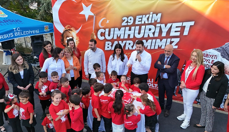 Tarsus Belediye Kreşlerinde Cumhuriyet Coşkusu