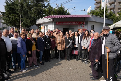 CHP Mezitli Adayı Serkan Tuncer'e Her Yerde Sevgi Seli