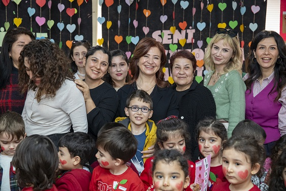 Büyükşehir Sevgi Gününde Anne ve Çocukları Mutlu Etti