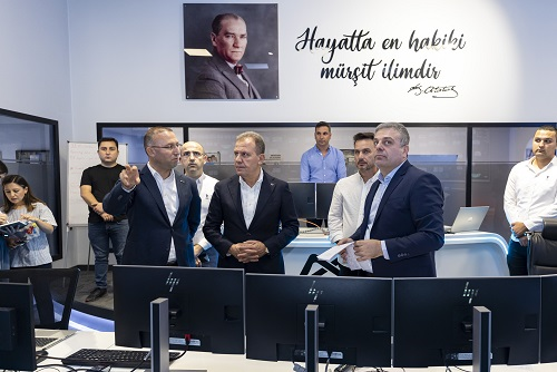 Başkan Seçer, MESKİ SCADA Merkezini Ziyaret Etti 