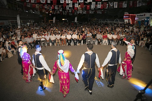 Büyükşehir'den Çamlıyayla'da Coşkulu Etkinlik