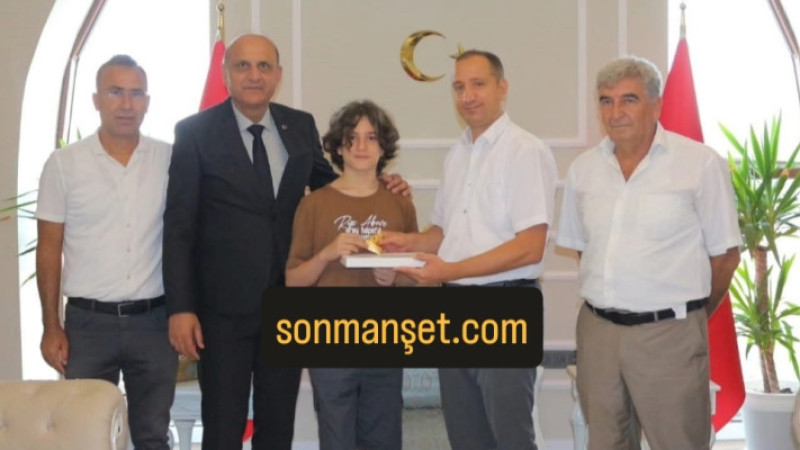 Tarsuslu LGS Türkiye şampiyonu Daşdemir'in tercihi Kabataş erkek lisesi oldu