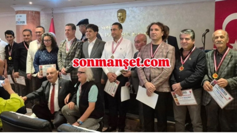 ÇETKODER'den Selahattin Özbozkurt'a Onur Nişanı ve Madalyası