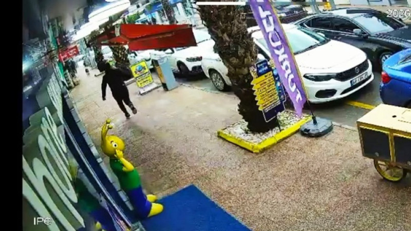 Tarsus'ta Kumar Borcu Kuyumcu Soydurdu