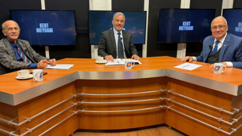 Milletvekili Kocamaz, Sun TV ve İçel Tv'de Kent Meydanı'nda