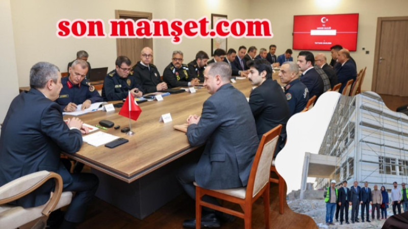 Vali Toros, Tarsus ve Çamlıyayla'da kurum il müdürleri ile toplantı yaptı