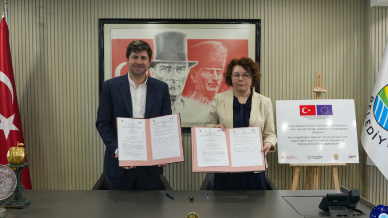 Tarsus Belediyesi  Warka Belediyesiyle İklim Direnci Projesini İmzaladı 