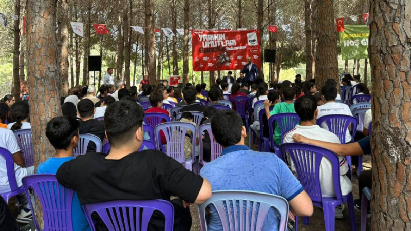 CHP Tarsus'ta Umut Sandığı Kurdu