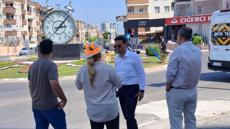 Büyükşehir Ekipleri Tarsus'taki Çalışmalarını Yerinde inceledi 